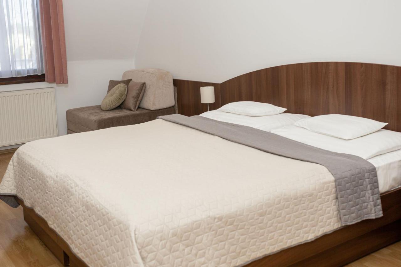 쇼프론 Tercia Hubertus Panzio B&B 외부 사진